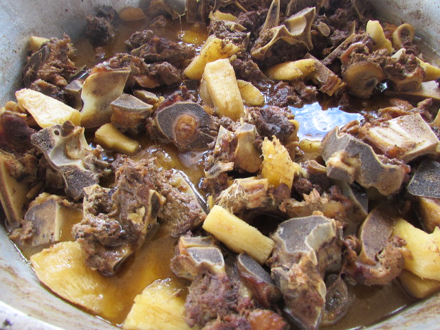 Ensopadão de Carne com Mandioca – foto 1