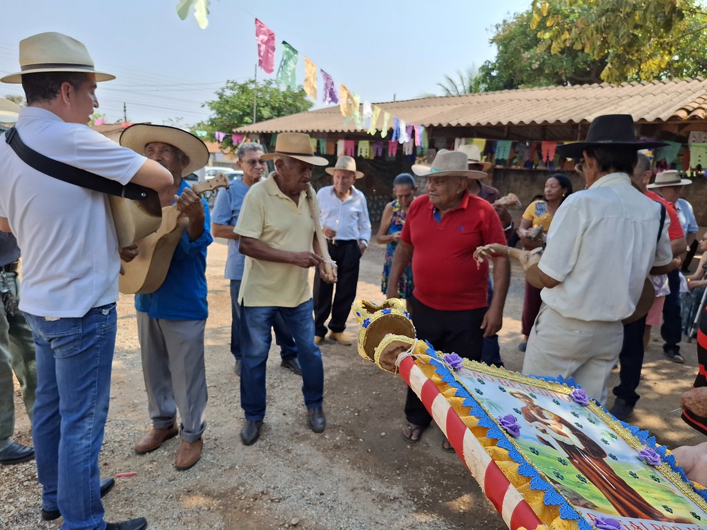 Festa de São Benedito - Família do Sr. Damião de Almeida – foto 20