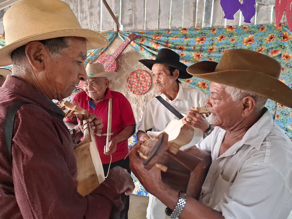 Festa de São Benedito - Família do Sr. Damião de Almeida – foto 21