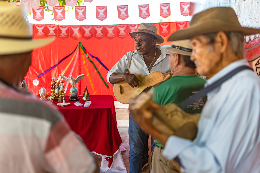 Ritual de descida do mastro nas festas de santo – foto 6