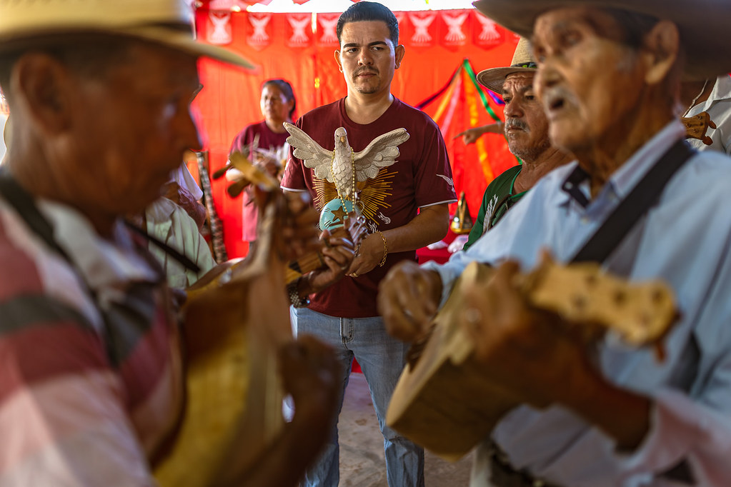 Ritual de descida do mastro nas festas de santo – foto 8