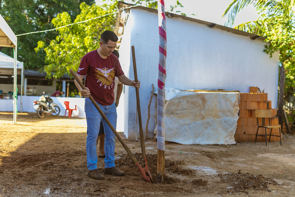 Ritual de descida do mastro nas festas de santo – foto 12