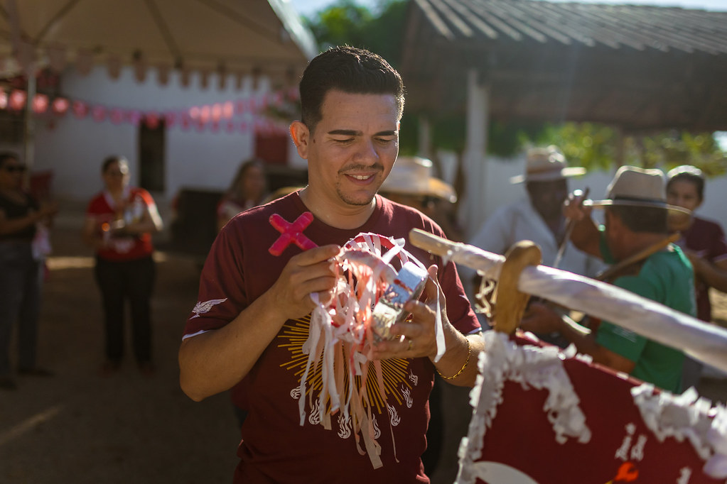 Ritual de descida do mastro nas festas de santo – foto 25
